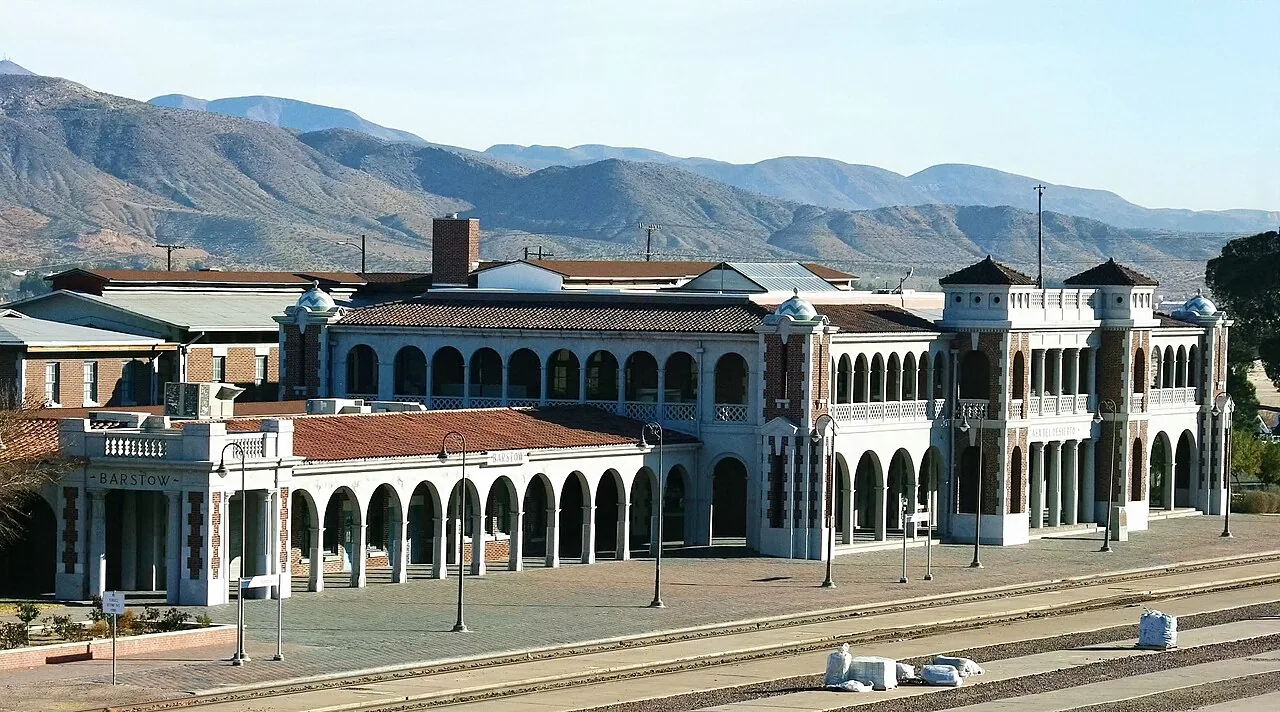 Hesperia Freeway South District Commercial Roofing